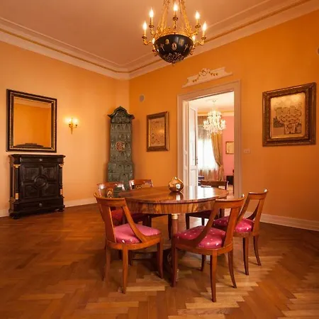 Daire Filip's Palace Luxurious