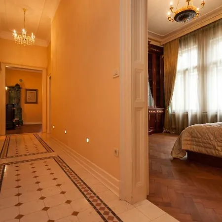 Daire Filip's Palace Luxurious