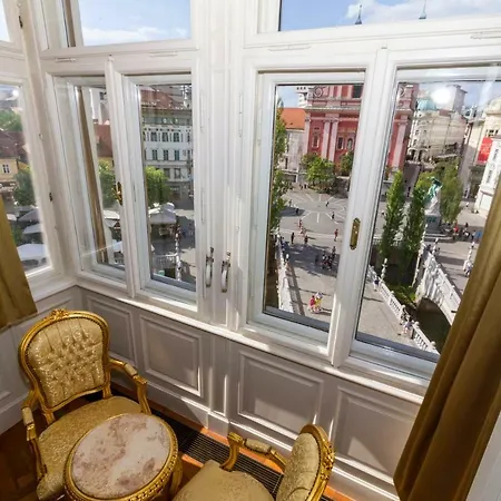 Daire Filip's Palace Luxurious