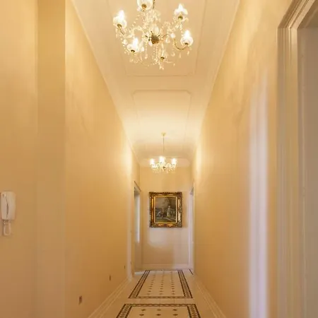 Filip's Palace Luxurious * Ljubljana