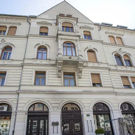 Filip's Palace Luxurious * Ljubljana