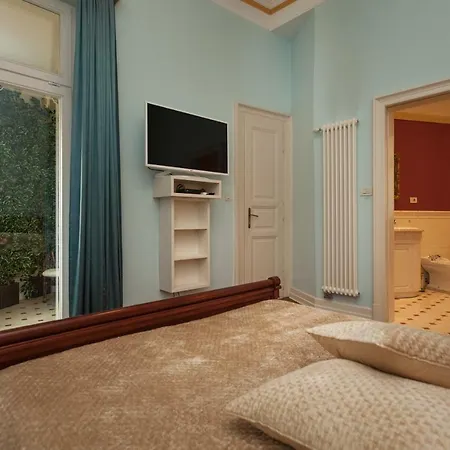 Filip's Palace Luxurious Apartment *