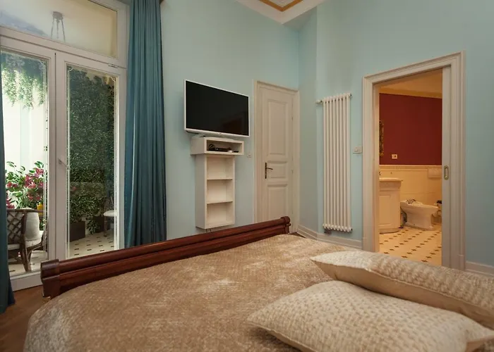 Filip's Palace Luxurious Apartment *